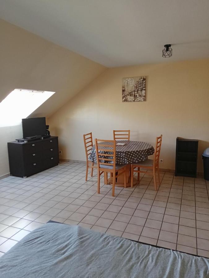 Marguerite Apartment Massiac Bagian luar foto